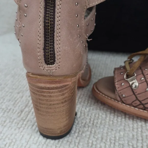 Freebird Brandy Pink Gladiator Sandals - Picture 6 of 8